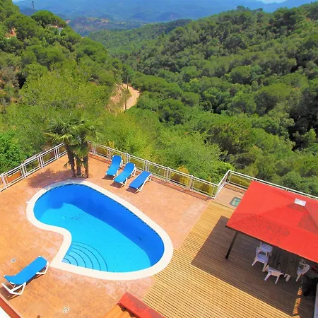 V&v Lloret Sunrise: Spacious 10-person With Pool Near Canyelles Lloret de Mar