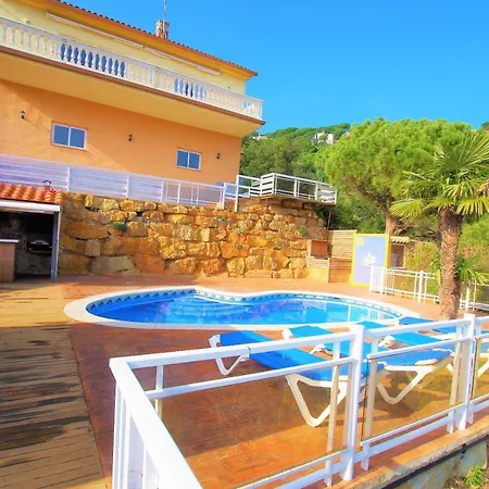 Villa V&v Lloret Sunrise: Spacious 10-person With Pool Near Canyelles *