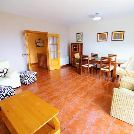 V&v Lloret Sunrise: Spacious 10-person With Pool Near Canyelles *