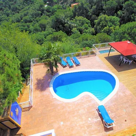 V&v Lloret Sunrise: Spacious 10-person With Pool Near Canyelles Villa