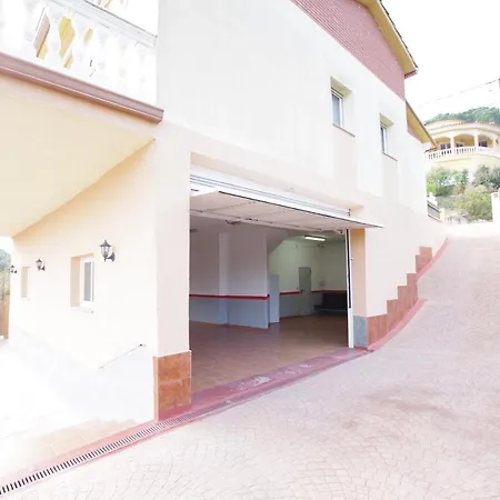V&v Lloret Sunrise: Spacious 10-person With Pool Near Canyelles