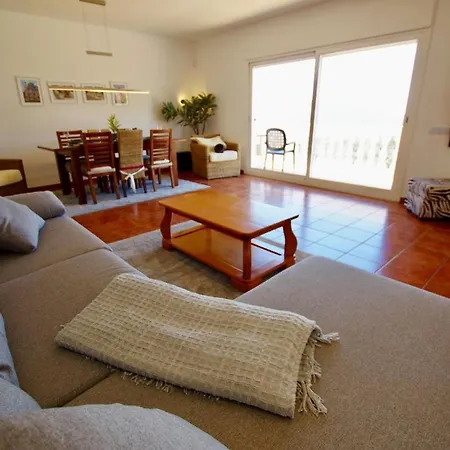 V&v Lloret Sunrise: Spacious 10-person With Pool Near Canyelles *