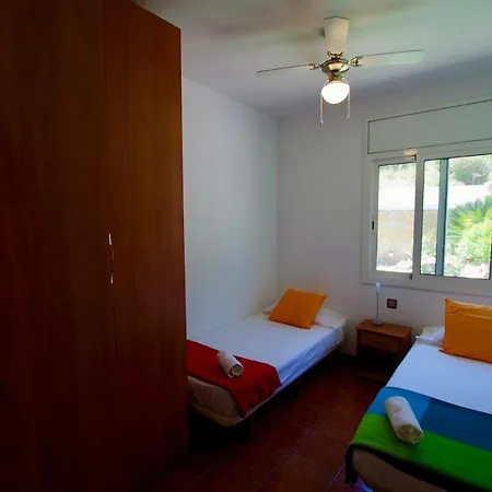 V&v Lloret Sunrise: Spacious 10-person With Pool Near Canyelles Villa *