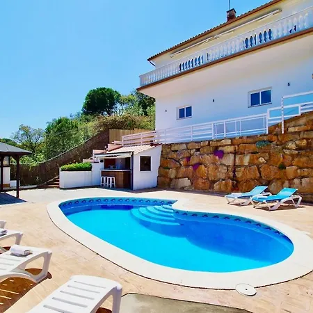 Villa V&v Lloret Sunrise: Spacious 10-person With Pool Near Canyelles