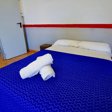 V&v Lloret Sunrise: Spacious 10-person With Pool Near Canyelles Villa Lloret de Mar