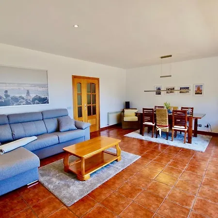 Villa V&v Lloret Sunrise: Spacious 10-person With Pool Near Canyelles