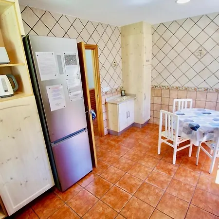 Villa V&v Lloret Sunrise: Spacious 10-person With Pool Near Canyelles *
